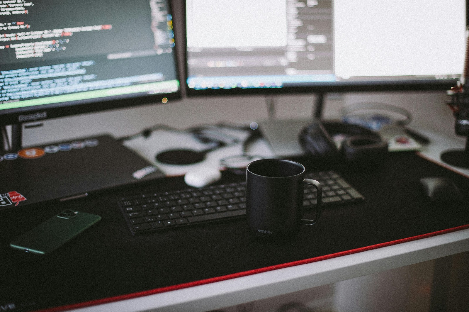 Professional web scraping workspace showing data extraction and analysis tools
